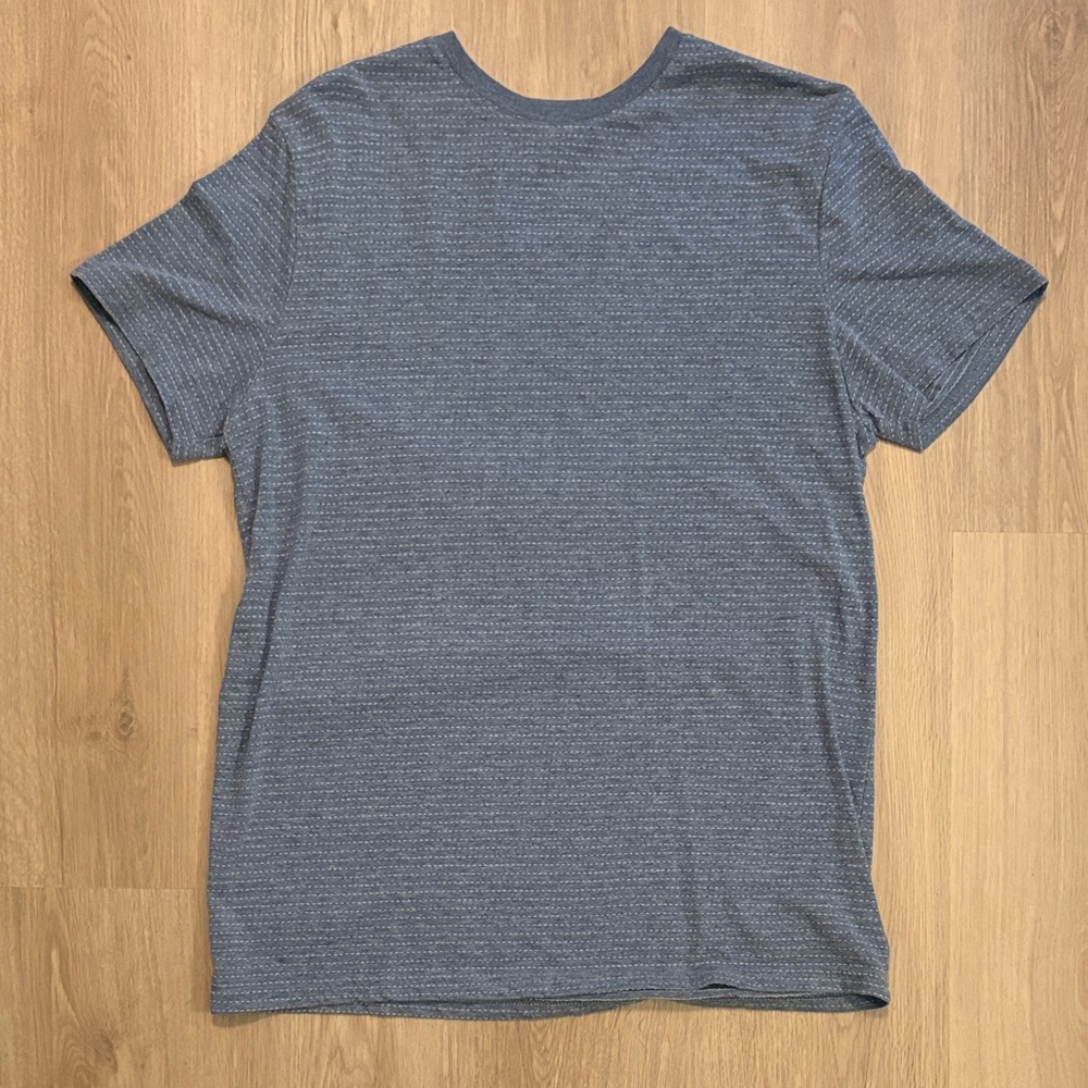 Goodfellow Men's Blue T-Shirt